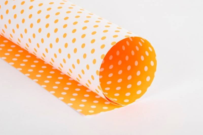 Cartulina Divertida Lunares Naranja Y Blanco Paq X 10 U